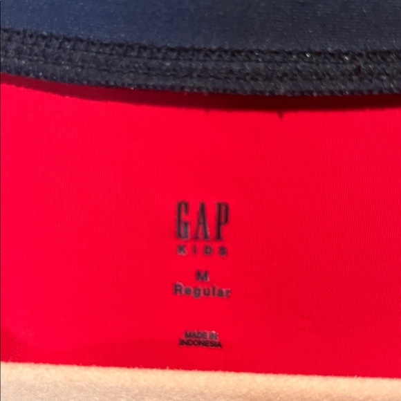 GAP Boy’s Rashguard Swim Top Size Medium - Picture 4 of 6